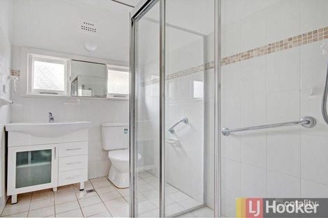 Property photo of 5 Greenland Avenue Peakhurst NSW 2210