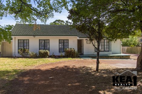 2a Abercorn Rd, Forrestfield, WA 6058