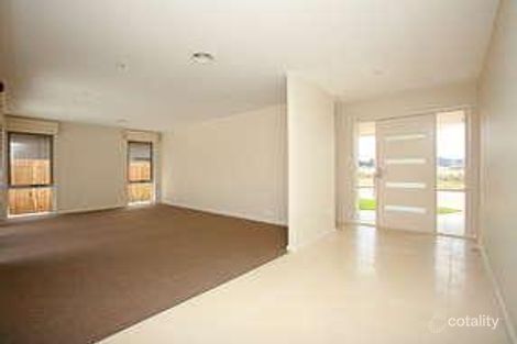 Property photo of 21 Amy Witting Street Franklin ACT 2913