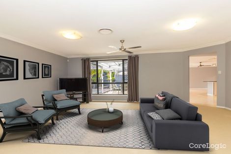 Property photo of 8 Chatswood Close Forest Lake QLD 4078