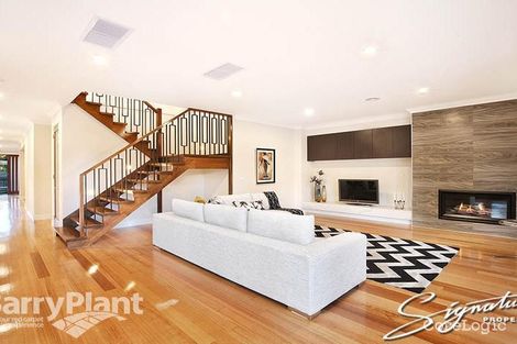 Property photo of 21 Old Orchard Drive Wantirna South VIC 3152