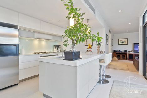 2 Lupin Hill Gr, Nedlands, WA 6009