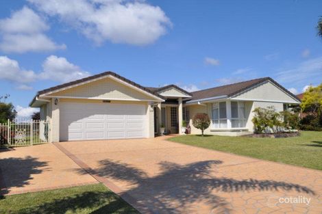 100 Taree St, Tuncurry, NSW 2428