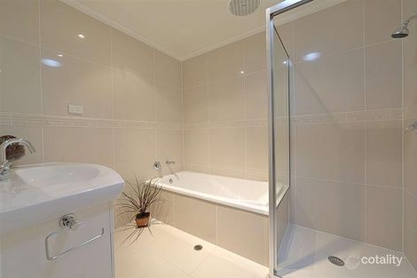 Property photo of 19 Bryde Place Thabeban QLD 4670