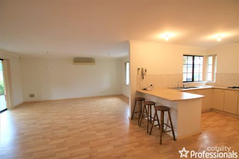 Property photo of 16/7 Lester Drive Thornlie WA 6108