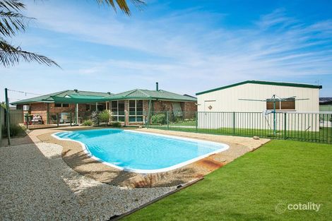 Property photo of 19 Pryor Crescent Old Bar NSW 2430
