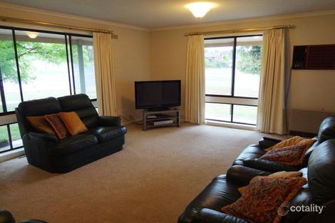 Property photo of 7 Cousins Street Strathdale VIC 3550