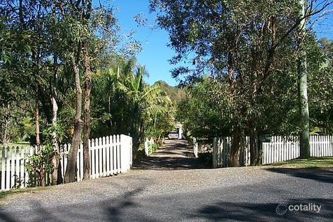 63 Whites Rd, Landsborough, QLD 4550