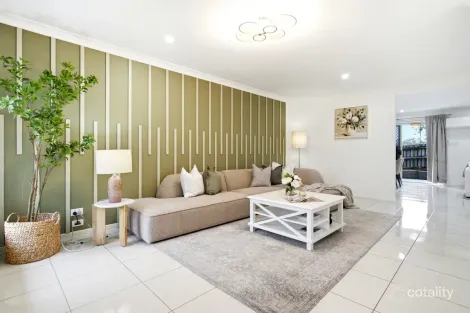 Property photo of 24 Glenhaven Place Durack QLD 4077