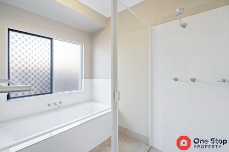 Property photo of 3 Munburra Parade Smithfield QLD 4878