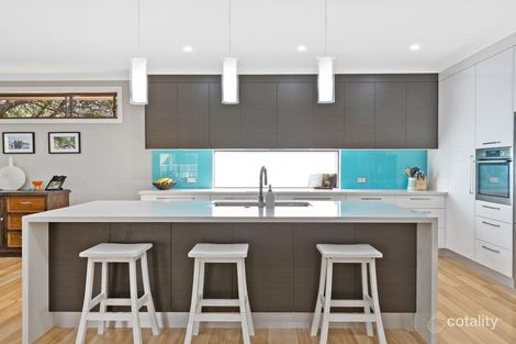 Property photo of 7 Adnamira Close Wyoming NSW 2250