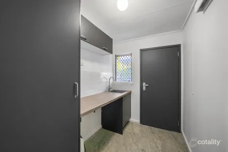 Property photo of 10 Coolibah Crescent Varsity Lakes QLD 4227