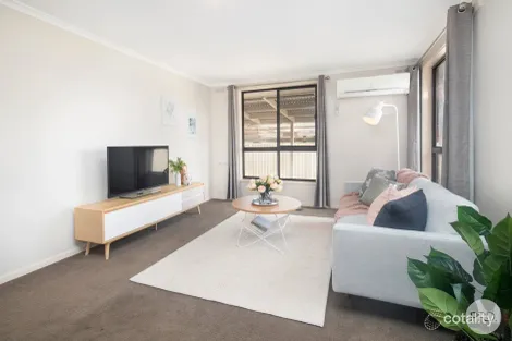 Property photo of 94 Grandview Grove Wendouree VIC 3355