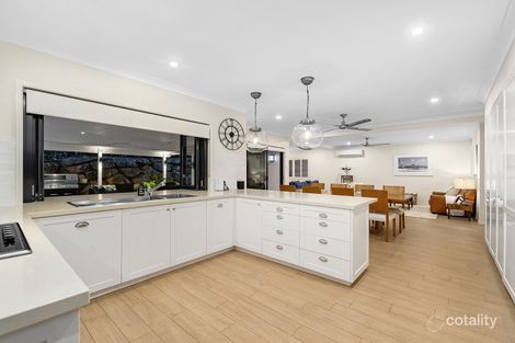 Property photo of 16 Alba Place Bridgeman Downs QLD 4035