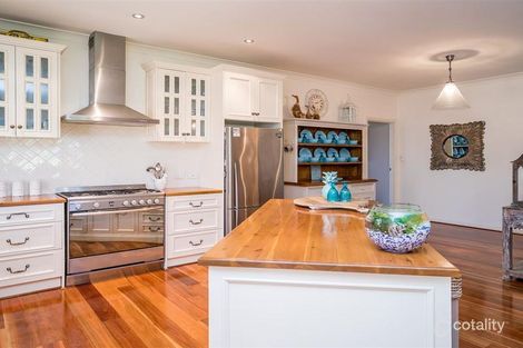 24 Wishart Cres, Encounter Bay, SA 5211