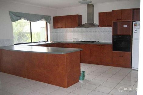 Property photo of 6 Avendon Boulevard Glen Waverley VIC 3150