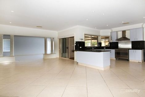 Property photo of 10 Bordeaux Place Orchard Hills NSW 2748
