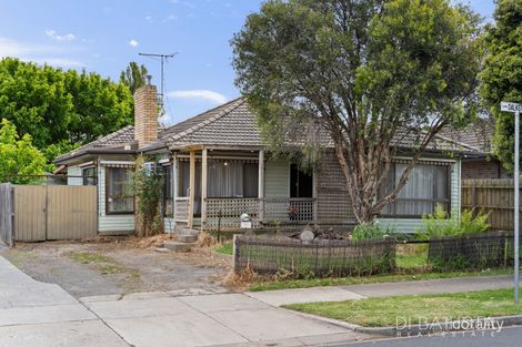 Property photo of 10 Dalkeith Avenue Tullamarine VIC 3043