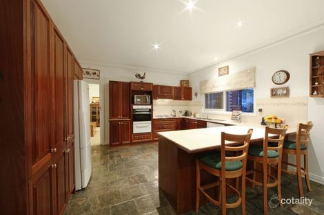 Property photo of 2 Ashbee Court Rowville VIC 3178