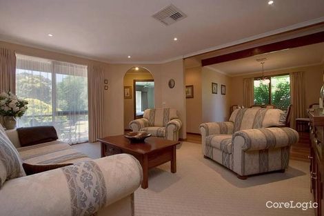 Property photo of 11 Carluke Close Berwick VIC 3806