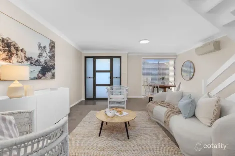 Property photo of 2/22 Emily Street Marks Point NSW 2280