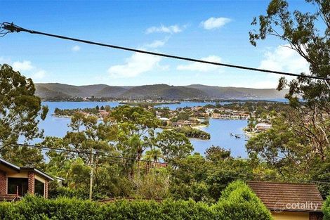 Property photo of 31 Daley Avenue Daleys Point NSW 2257