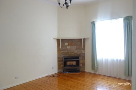 Property photo of 8 Queen Street Seaholme VIC 3018