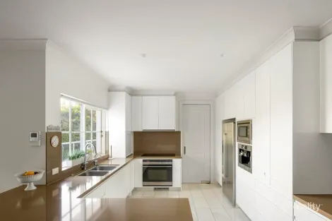 Property photo of 14 Lysterville Avenue Malvern VIC 3144