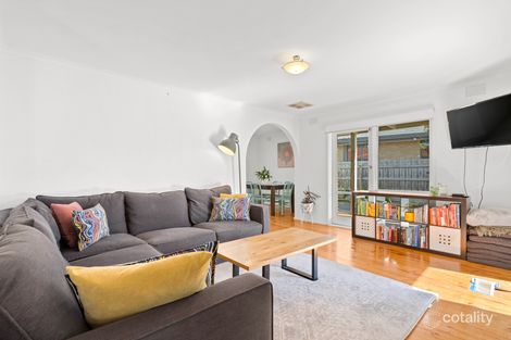 Property photo of 17 Raphael Crescent Frankston VIC 3199