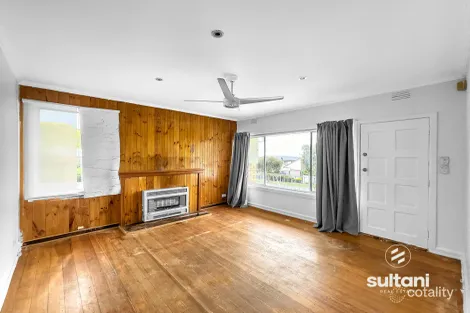 Property photo of 23 Jacaranda Street Doveton VIC 3177