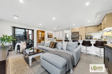 Property photo of 41 Barley Crescent Clyde North VIC 3978