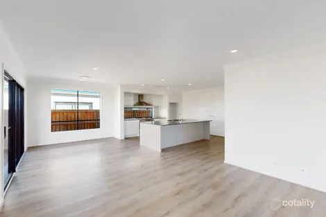 Property photo of 7 Sunflower Crescent Nirimba QLD 4551