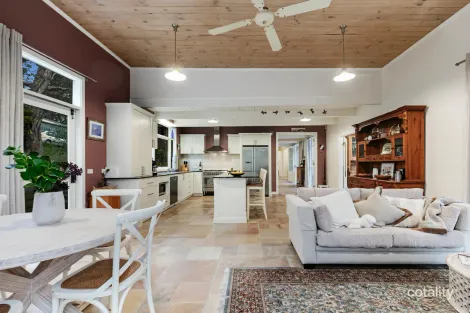 Property photo of 78 Research-Warrandyte Road Research VIC 3095