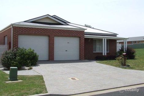 Property photo of 7 Wisteria Place Orange NSW 2800