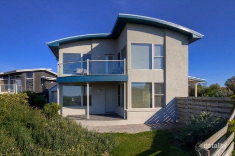 74 Ocean Dr, Port Fairy, VIC 3284
