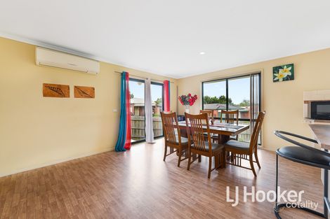 Property photo of 8 Highmount Drive Hampton Park VIC 3976