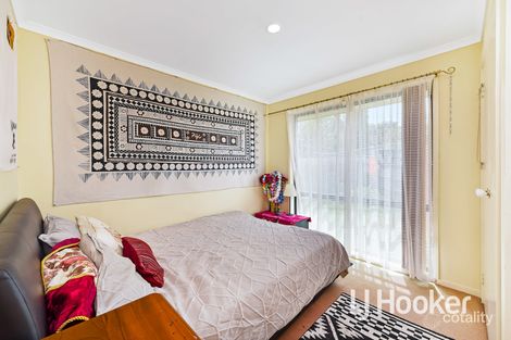 Property photo of 8 Highmount Drive Hampton Park VIC 3976