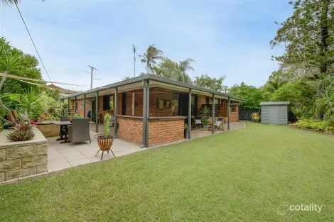 Property photo of 5 Eloise Court Clinton QLD 4680