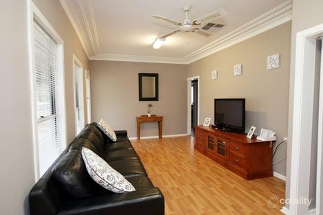 Property photo of 2 Marama Parade Mount Austin NSW 2650