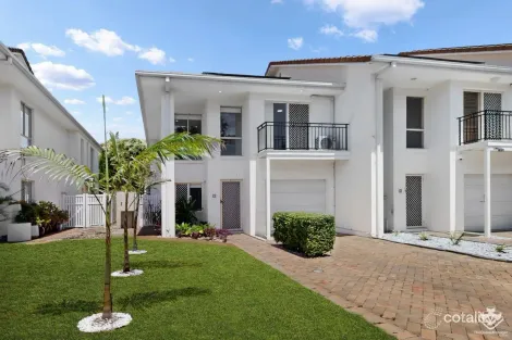 60 Caseys Rd, Hope Island, QLD 4212