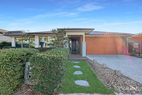 20 Caitlin Ch, Armstrong Creek, VIC 3217