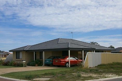 24 Nooyan Cl, South Guildford, WA 6055