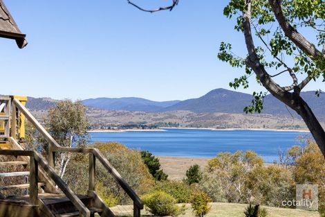Property photo of 18 Camira Avenue East Jindabyne NSW 2627