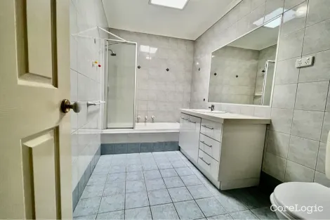 Property photo of 4/8 Willgilson Court Oakleigh VIC 3166