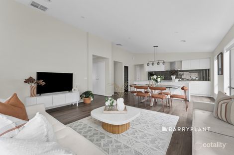 Property photo of 14 Spindle Street Clyde North VIC 3978