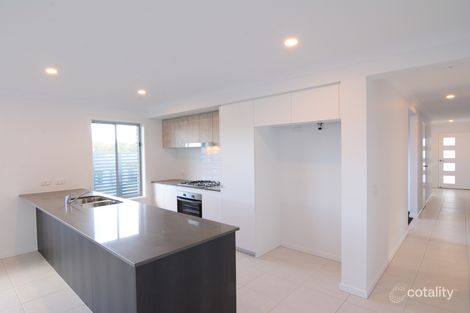 Property photo of 90 Chambers Ridge Boulevard Park Ridge QLD 4125