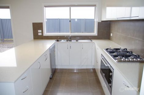 Property photo of 19 Oshannassy Parade Lucas VIC 3350