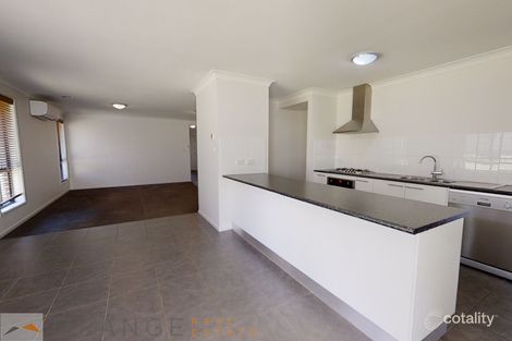 Property photo of 20 Dimboola Way Orange NSW 2800