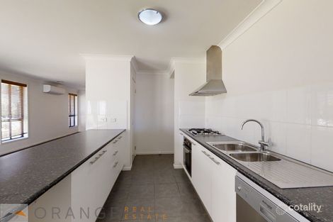Property photo of 20 Dimboola Way Orange NSW 2800