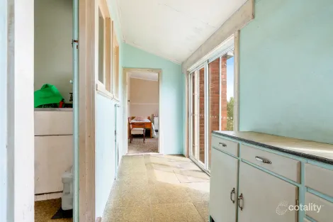 Property photo of 18 Gladstone Street Warrnambool VIC 3280